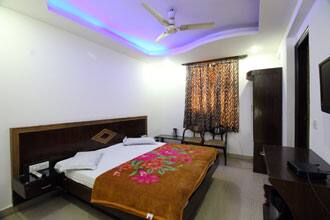 Sahib Hotel, New Delhi 2